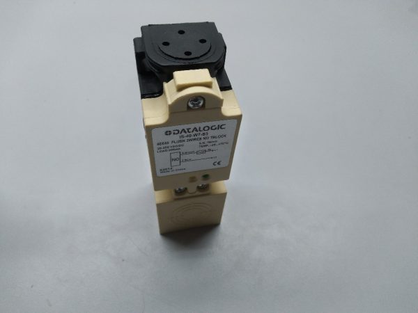 IS-40-W7-S3 Sensor 40x40mm AC/DC NO 2 hil15mm