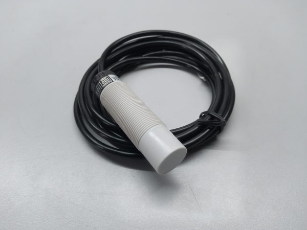 KC1820-KP2 Sensor capacitivo 18mm